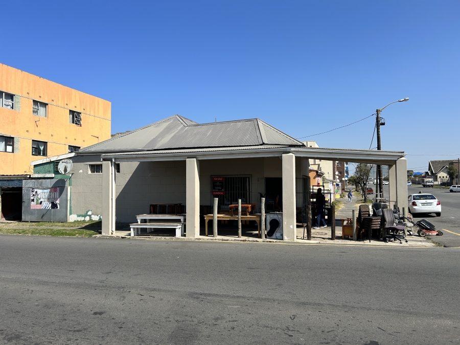 Commercial Property for Sale in Quigney Eastern Cape